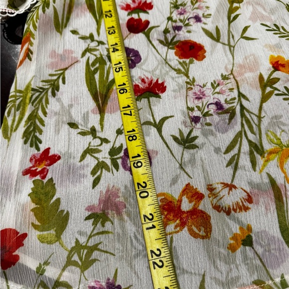 Alex & Lily Floral Lace-Trim Short Sleeve Women's Top - Picture 7 of 9